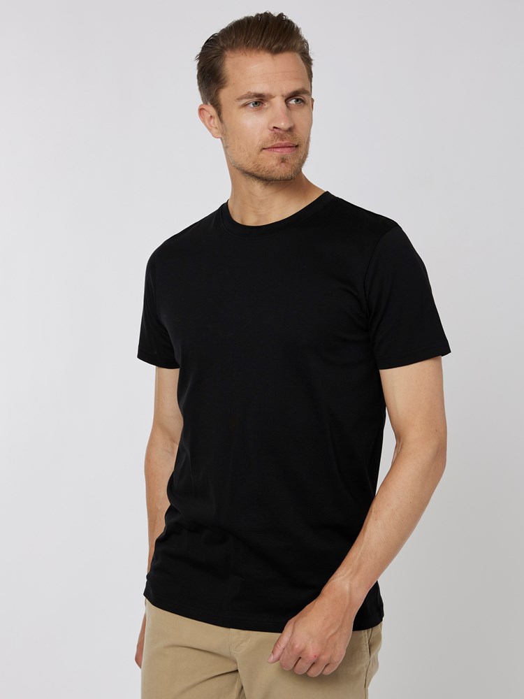 Ryan t-skjorte 7501228_CAB-VESB-A22-Modell-Front_chn=vic_4073.jpg_Front||Front