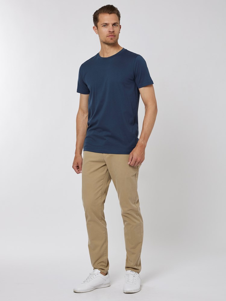 Ryan t-skjorte 7501228_EHI-VESB-A22-Modell-Front_chn=vic_8787.jpg_Front||Front