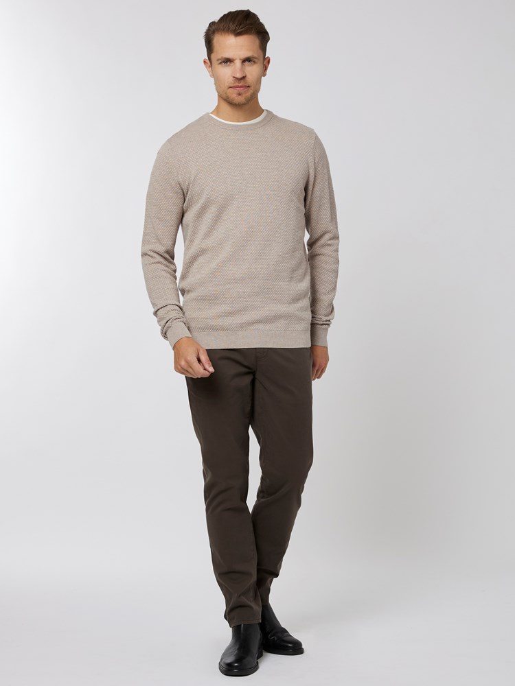 Theo genser 7501234_APY-VESB-A22-Modell-Front_chn=vic_1244.jpg_Front||Front