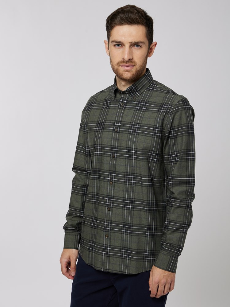Andy rutet skjorte 7501251_GOY-VESB-A22-Modell-Front_chn=vic_2114.jpg_Front||Front