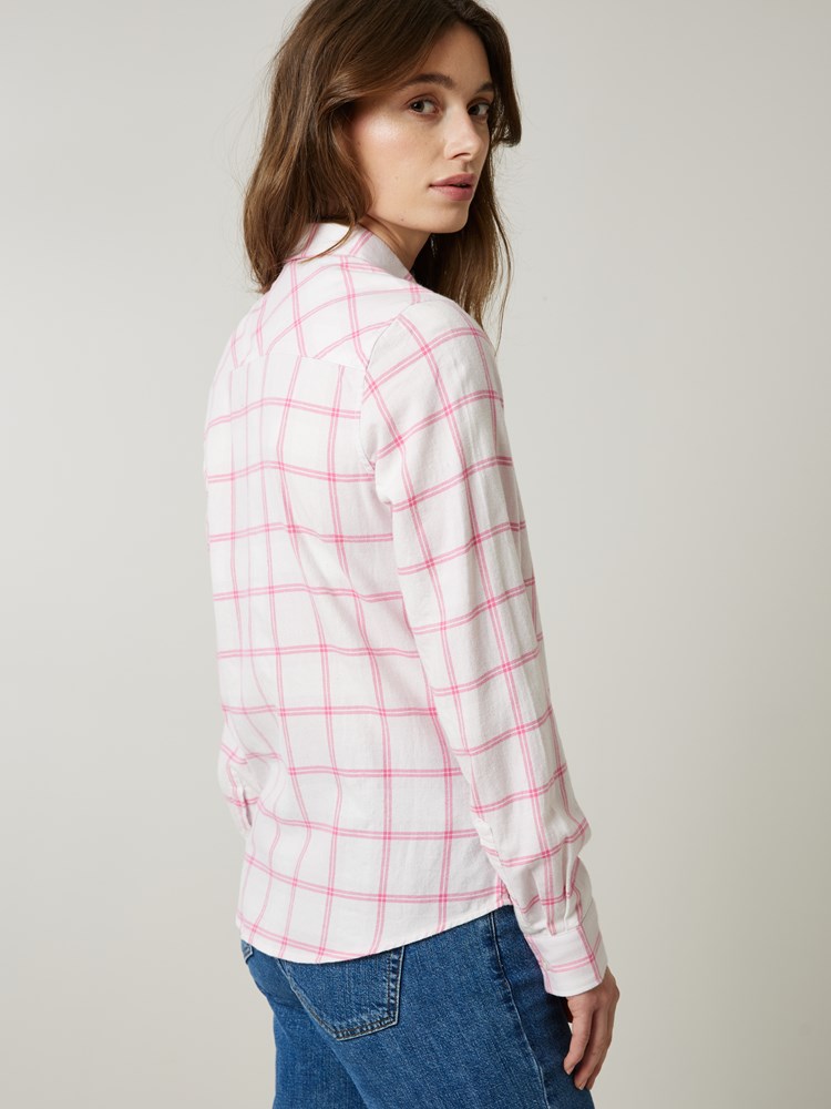 Manon flanellskjorte 7501257_EN3-JEANPAUL-S23-Modell-Front_505_Manon flanellskjorte MQX 7501257.jpg_