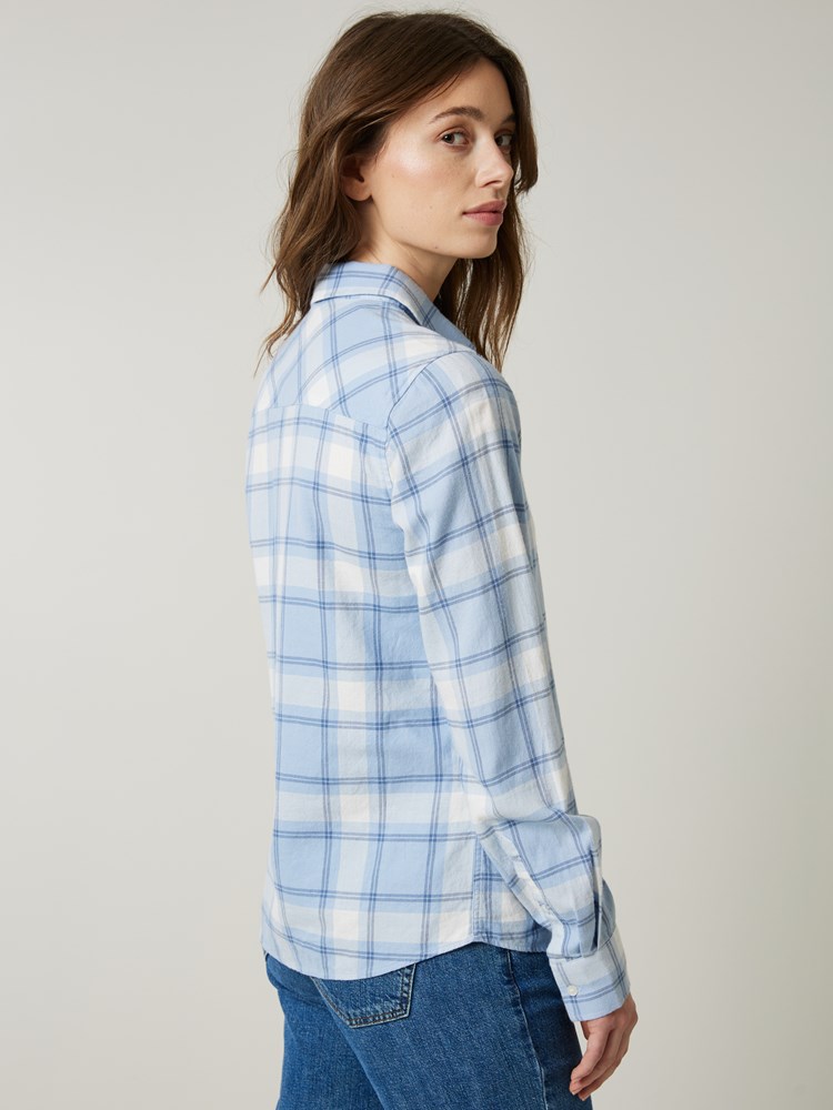 Manon flanellskjorte 7501257_EN3-JEANPAUL-S23-Modell-Front_7476_Manon flanellskjorte EN3_Manon flanellskjorte EN3 7501257.jpg_Front||Front