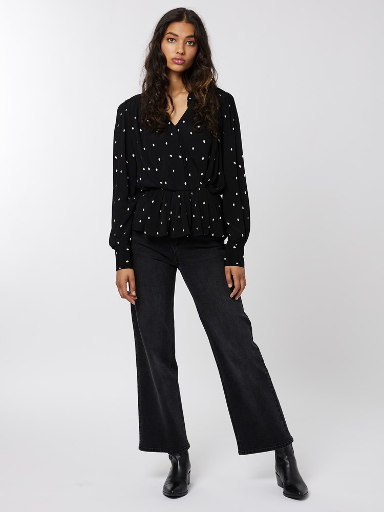 Sterling bluse 7501262_CAB-BLU-A22-Modell-Front_chn=vic_864_Sterling bluse CAB 7501262.jpg_Front||Front