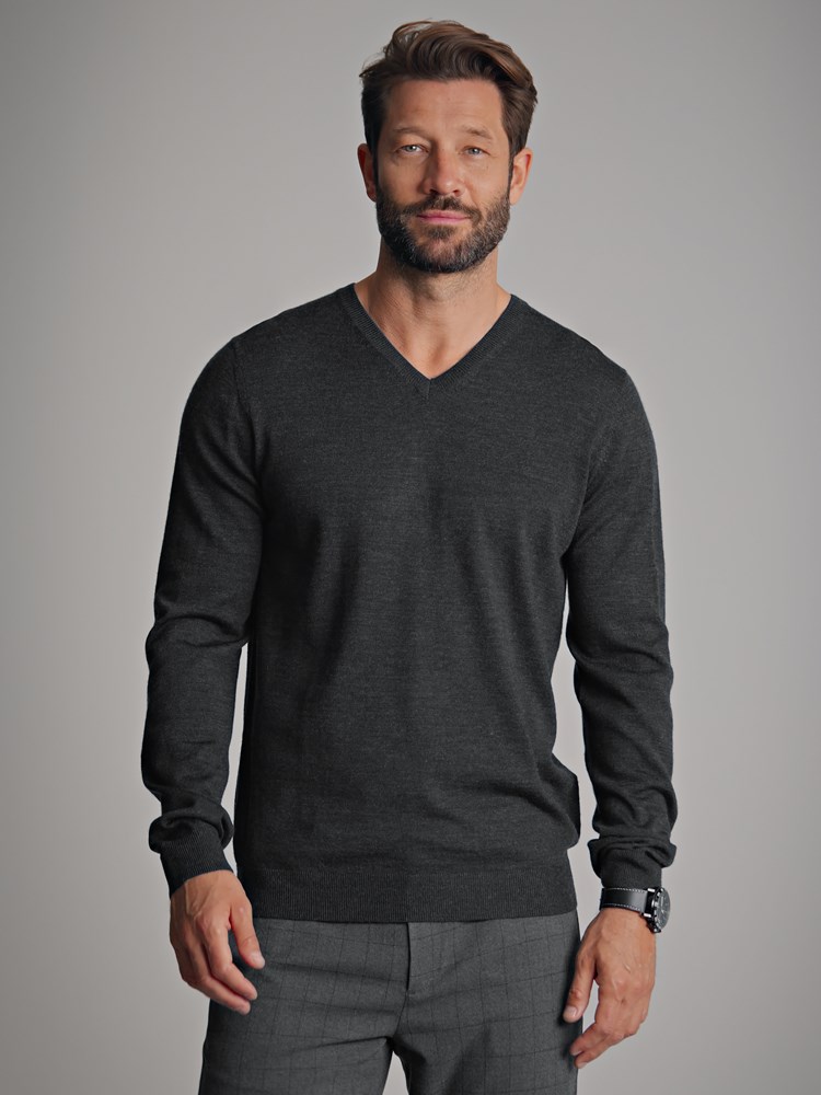 Berto merino v-genser 7501334_IGG-MARIOCONTI-A22-Modell-Front_chn=match_9942.jpg_Front||Front