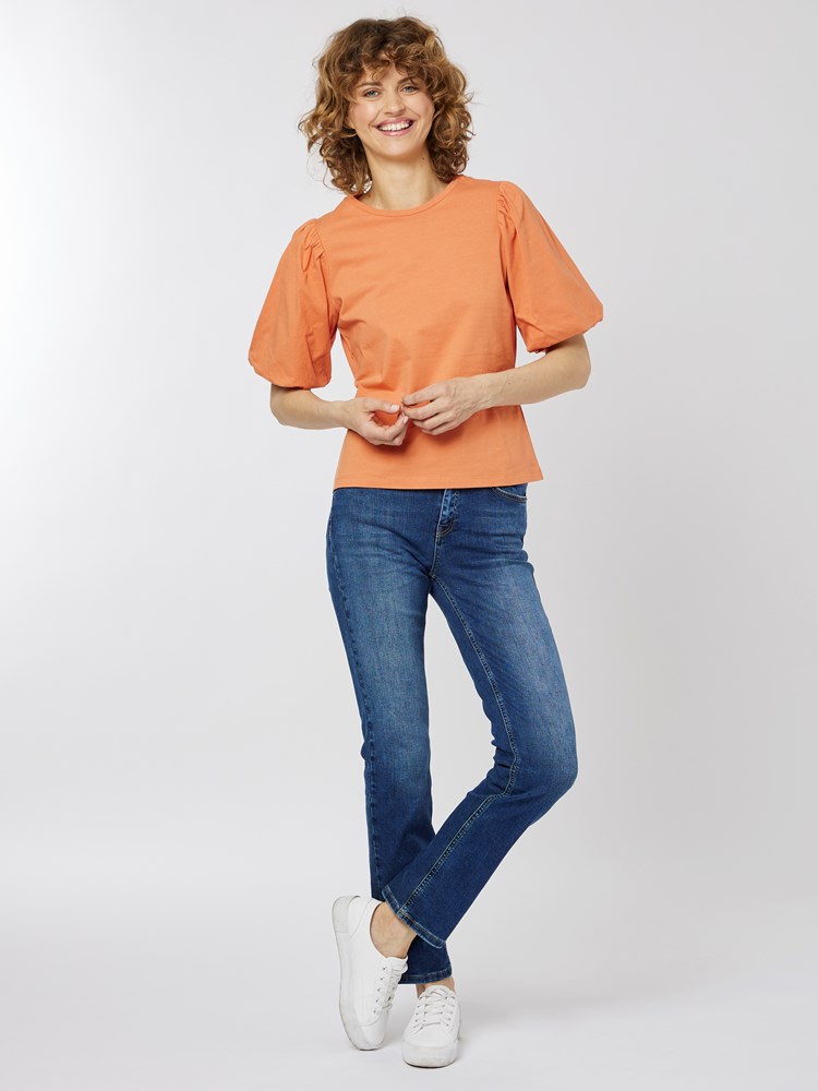 Mathilda Topp 7501371_K2J-MELL-A22-Modell-Front_chn=vic_8063_Mathilda Topp K2J 7501371.jpg_Front||Front