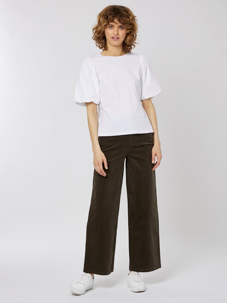 Mathilda Topp 7501371_O68-MELL-A22-Modell-Front_chn=vic_1195_Mathilda Topp O68 7501371.jpg_Front||Front
