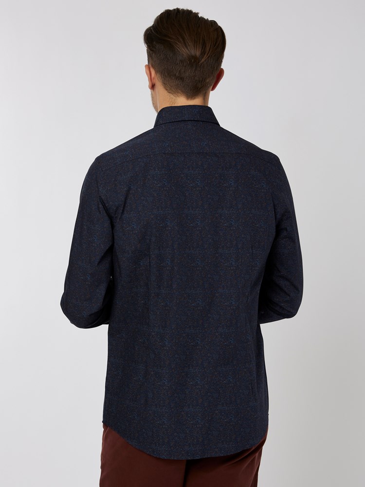 Sander Skjorte 7501411_EM6-VESB-A22-Modell-Back_chn=vic_9281.jpg_Back||Back