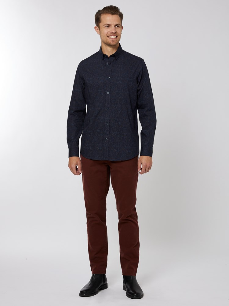 Sander Skjorte 7501411_EM6-VESB-A22-Modell-Front_chn=vic_7671.jpg_Front||Front