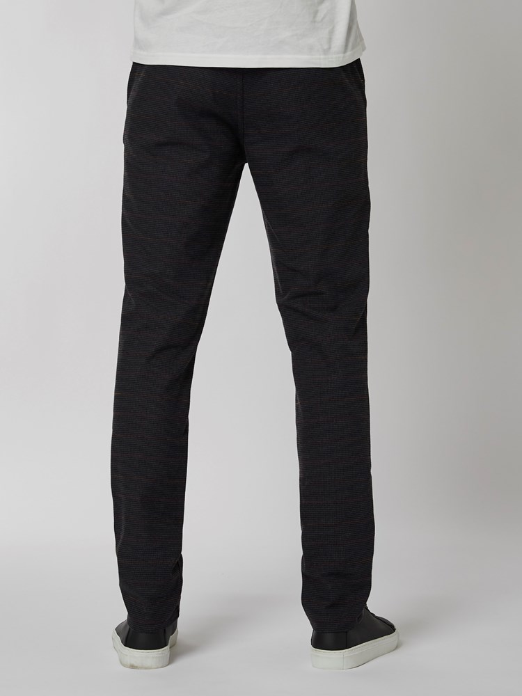 Slim check chino 7501430_EM6-MRCAPUCHIN-A22-Modell-Back_chn=boys_2078_Slim check chino EM6.jpg_Back||Back
