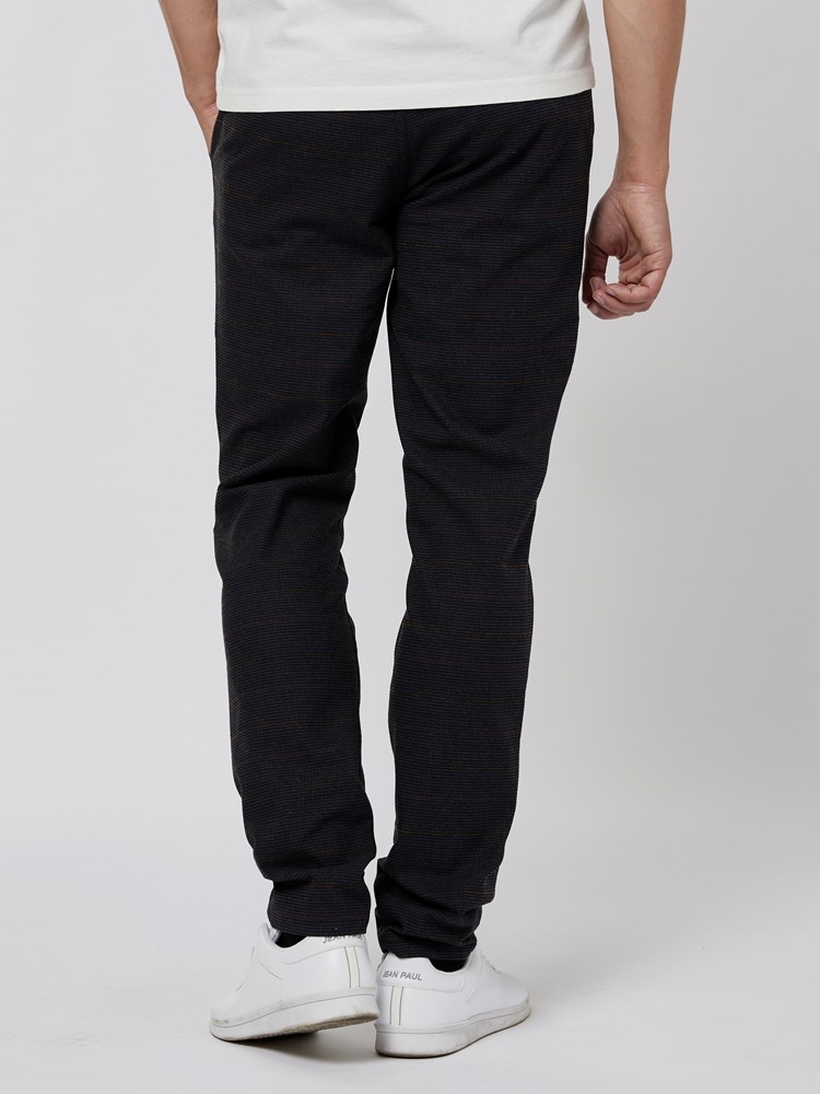 Slim check chino 7501430_EM6-MRCAPUCHIN-A22-Modell-Back_chn=vic_1507_Slim check chino EM6.jpg_Back||Back