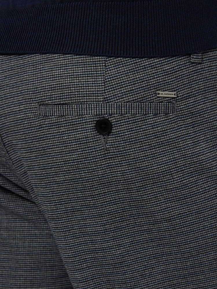 Slim check chino 7501435_IEL-MRCAPUCHIN-A22-Modell-Back_chn=vic_720_Slim check chino IEL.jpg_Back||Back