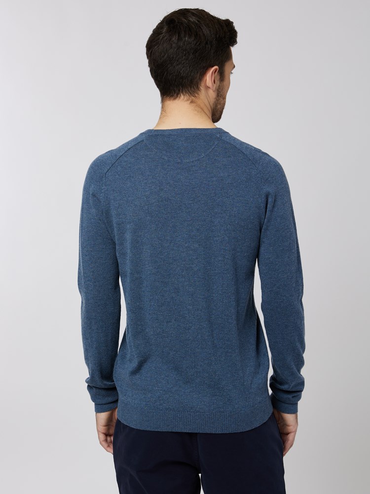 Quentin Genser 7501437_EHI-VESB-A22-Modell-Back_chn=vic_2987.jpg_Back||Back