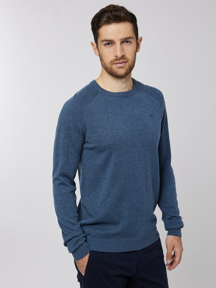 Quentin Genser 7501437_EHI-VESB-A22-Modell-Front_chn=vic_8610.jpg_Front||Front