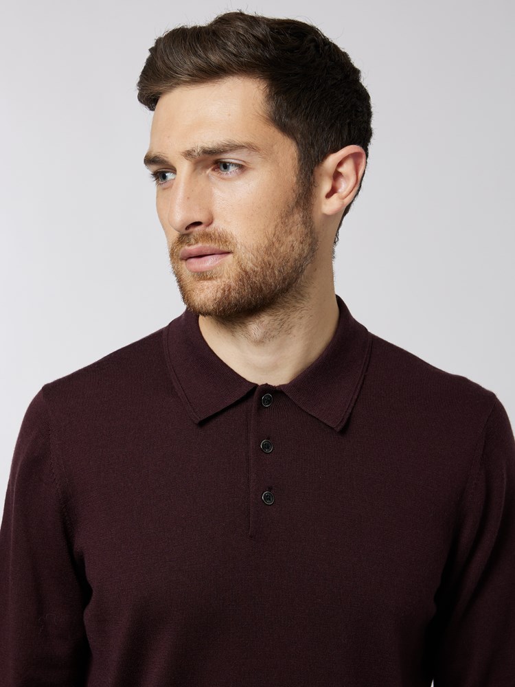 Curtis polo 7501440_AJI-VESB-A22-Modell-Front_chn=vic_7944.jpg_Front||Front