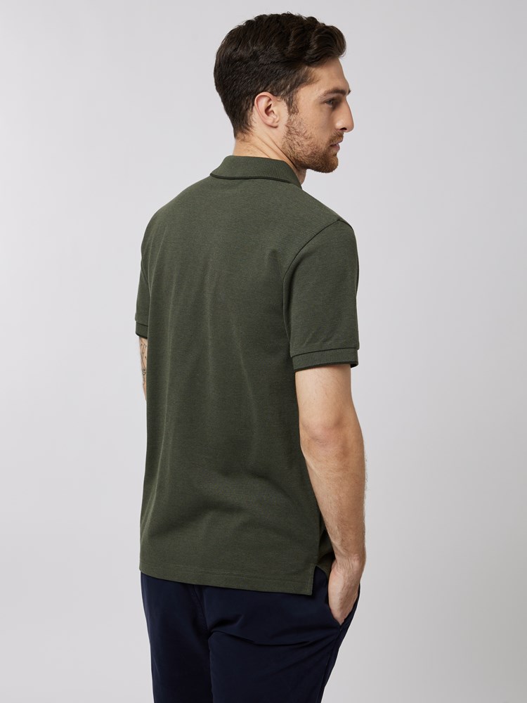 James pique 7501448_GOY-VESB-A22-Modell-Back_chn=vic_5847.jpg_Back||Back