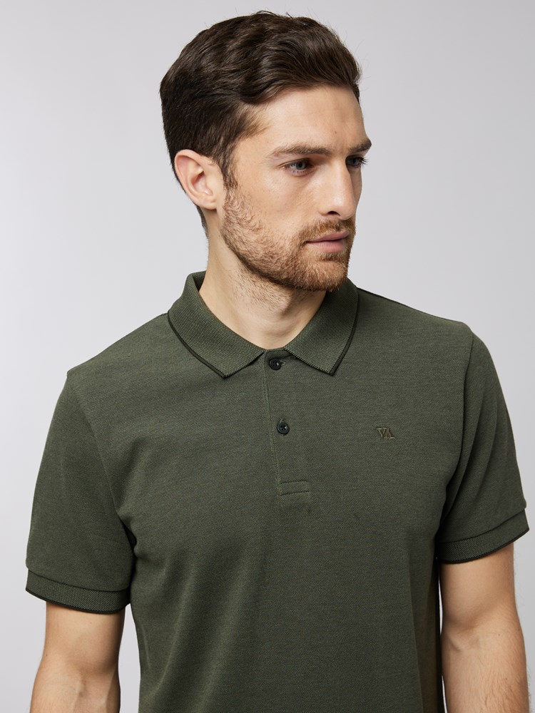 James pique 7501448_GOY-VESB-A22-Modell-Front_chn=vic_4175.jpg_Front||Front