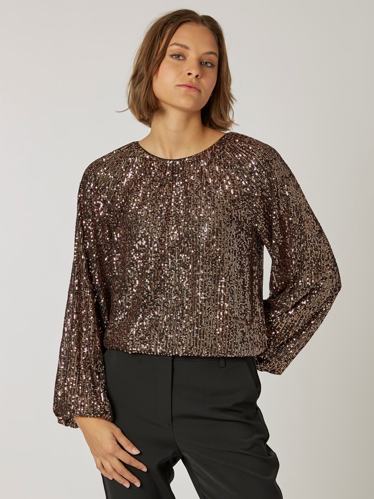 Sparkling topp 7501527_AGC-BLU-W22-Modell-Front_chn=vic_8176_Sparkling topp AGC 7501527.jpg_Front||Front