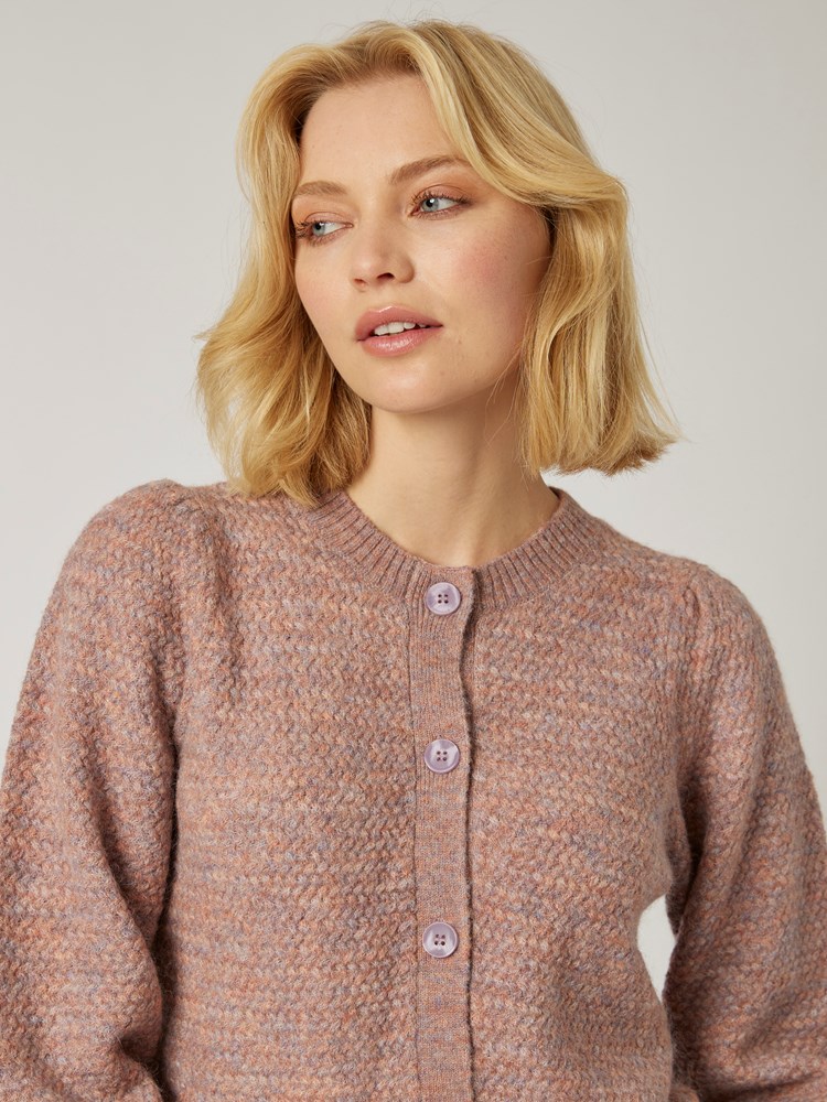 Birgitta cardigan 7501656_MID-MELL-W22-details_chn=vic_8890_Birgitta cardigan MID 7501656.jpg_
