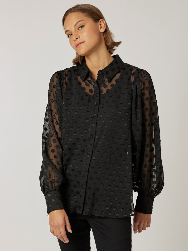 Arya bluse 7501713_CAB-BLU-W22-Modell-Front_chn=vic_3092_Arya bluse CAB 7501713.jpg_Front||Front