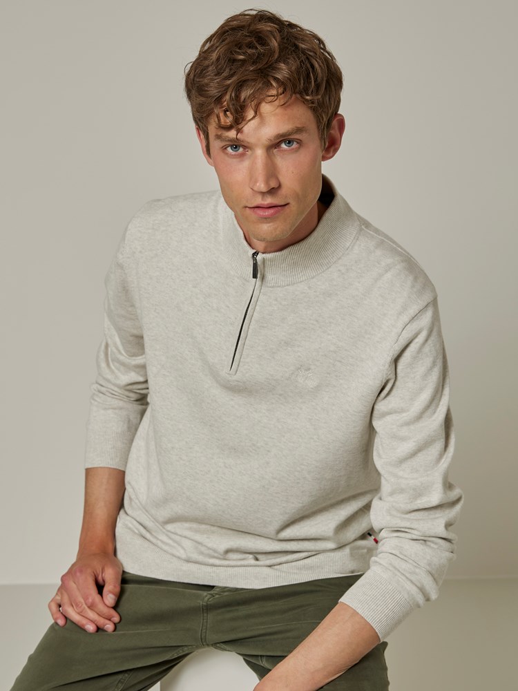 Gerard zipneck 7501812_I3E-JEANPAUL-S23-Modell-Front_6549_Gerard zipneck I3E.jpg_Front||Front