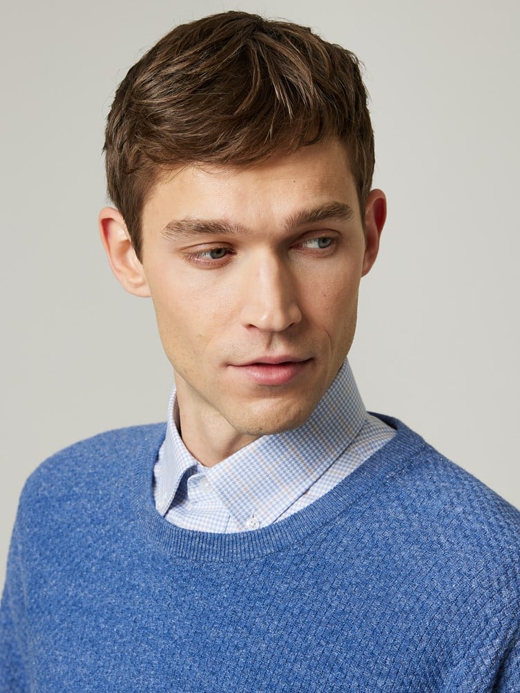 Toby genser 7501818_E9O-JEANPAUL-S23-Modell-Front_2637_ENQ_Toby genser ENQ.jpg_