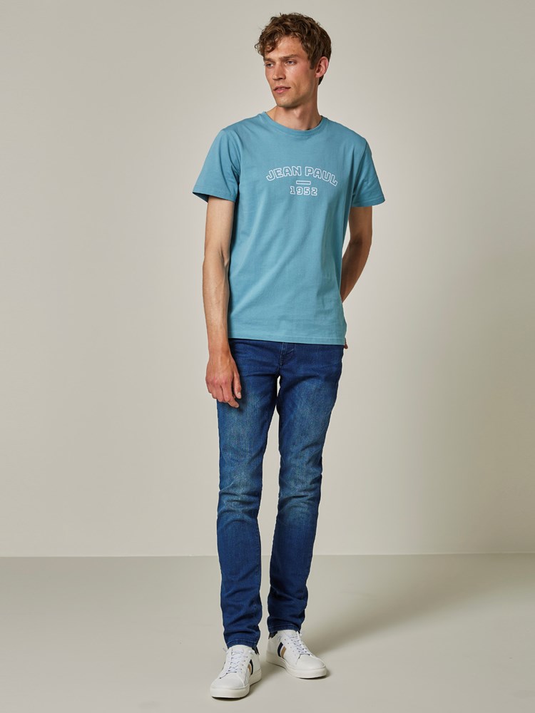 Loup T-skjorte 7501910_ECW-JEANPAUL-S23-Modell-Front_6030_Loup T-skjorte ECW.jpg_Front