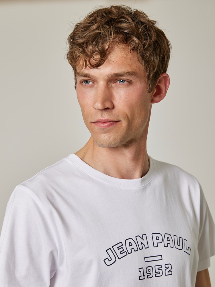 Loup T-skjorte 7501910_O68-JEANPAUL-S23-Modell-Front_1799_Loup T-skjorte O68.jpg_Front