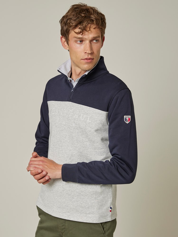 Timmy zipneck 7501918_EM6-JEANPAUL-S23-Modell-Front_5589_Timmy zipneck EM6.jpg_Front||Front