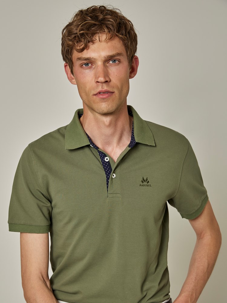Mitch pique 7501936_GMM_Jean Paul_Mitch Pique_S23_Modell (4)_Mitch pique GMM.jpg_