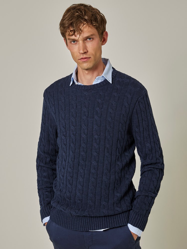Morton genser 7501962_EM6-JEANPAUL-S23-Modell-Front_3295.jpg_Front||Front