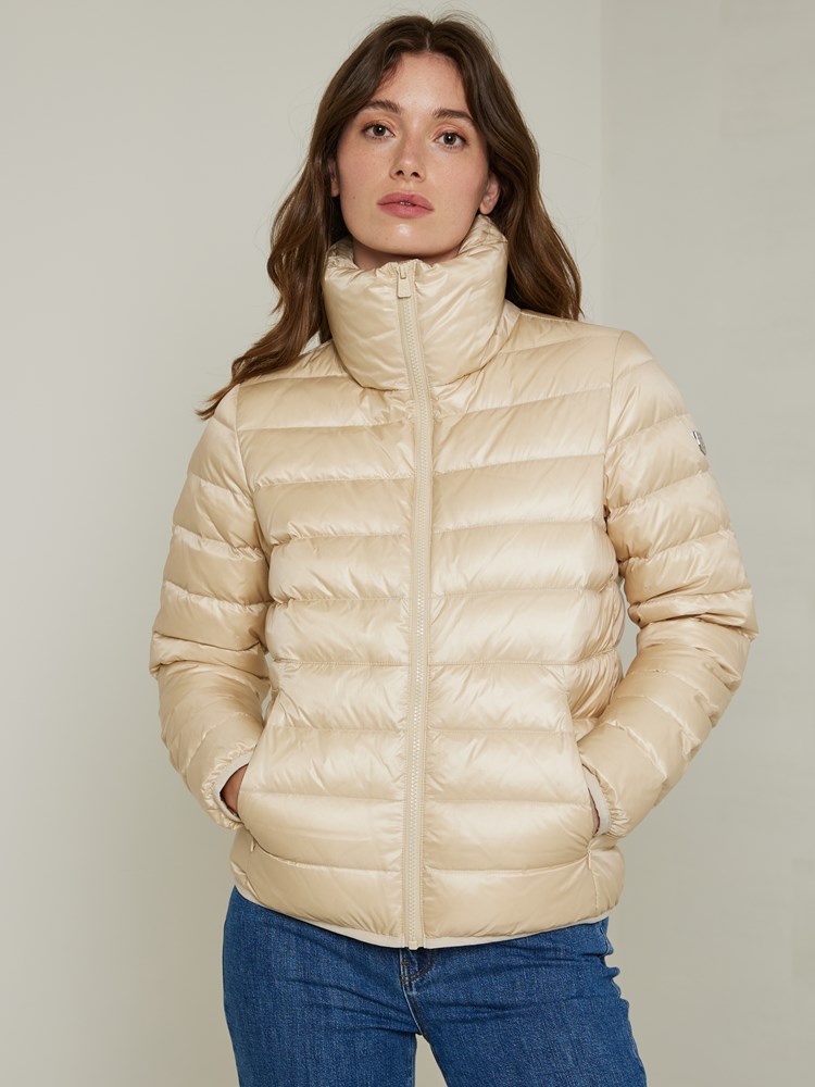 Oona dunjakke 7502164_I3E-JEANPAUL-S23-Modell-Front_5875_Oona dunjakke I3E_Oona dunjakke I3E 7502164.jpg_Front||Front