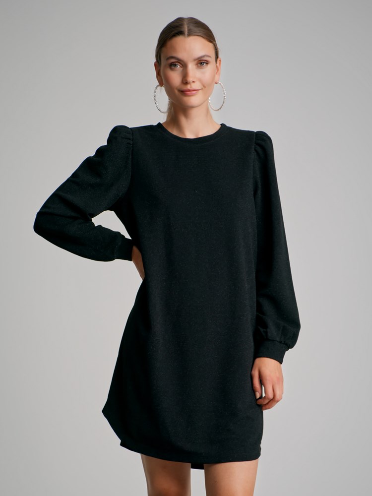 Emiko glitterkjole 7502312_CAB-DONNA-W22-Modell-Front_chn=match_1881_Emiko glitterkjole CAB_Emiko glitterkjole CAB 7502312.jpg_Front||Front