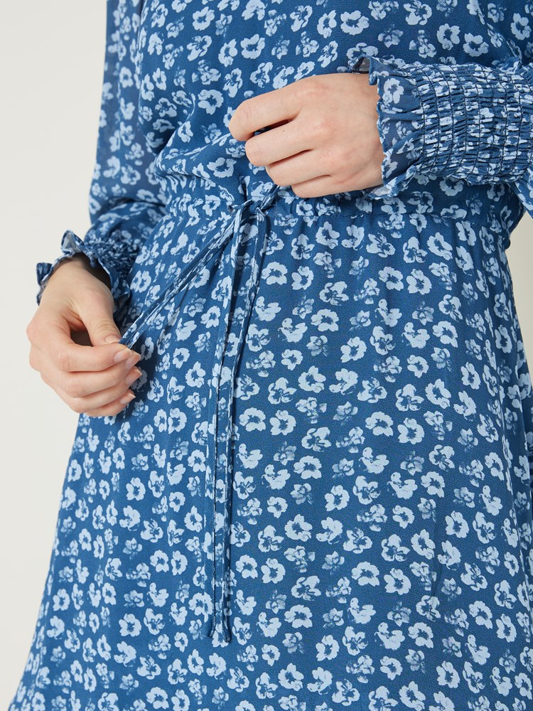 Glace kjole 7502345_EGT-JEANPAUL-S23-Modell-Front_8130_Glace kjole EGT 7502345.jpg_Front||Front
