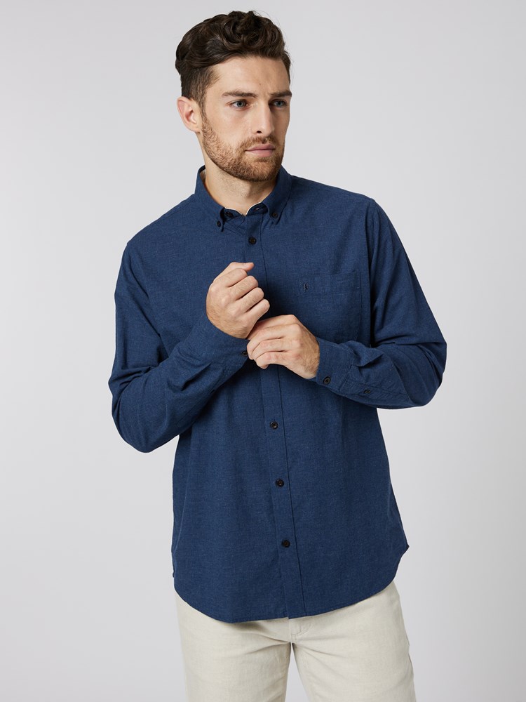 Calor skjorte 7502369_R16-MRCAPUCHIN-S23-Modell-Front_chn=vic_5465_Calor skjorte R16.jpg_Front||Front