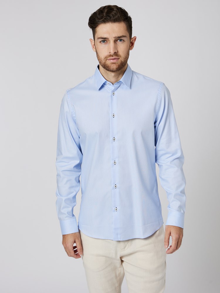 Myles skjorte 7502443_EO1-VESB-S23-Modell-Front_chn=vic_883.jpg_Front||Front