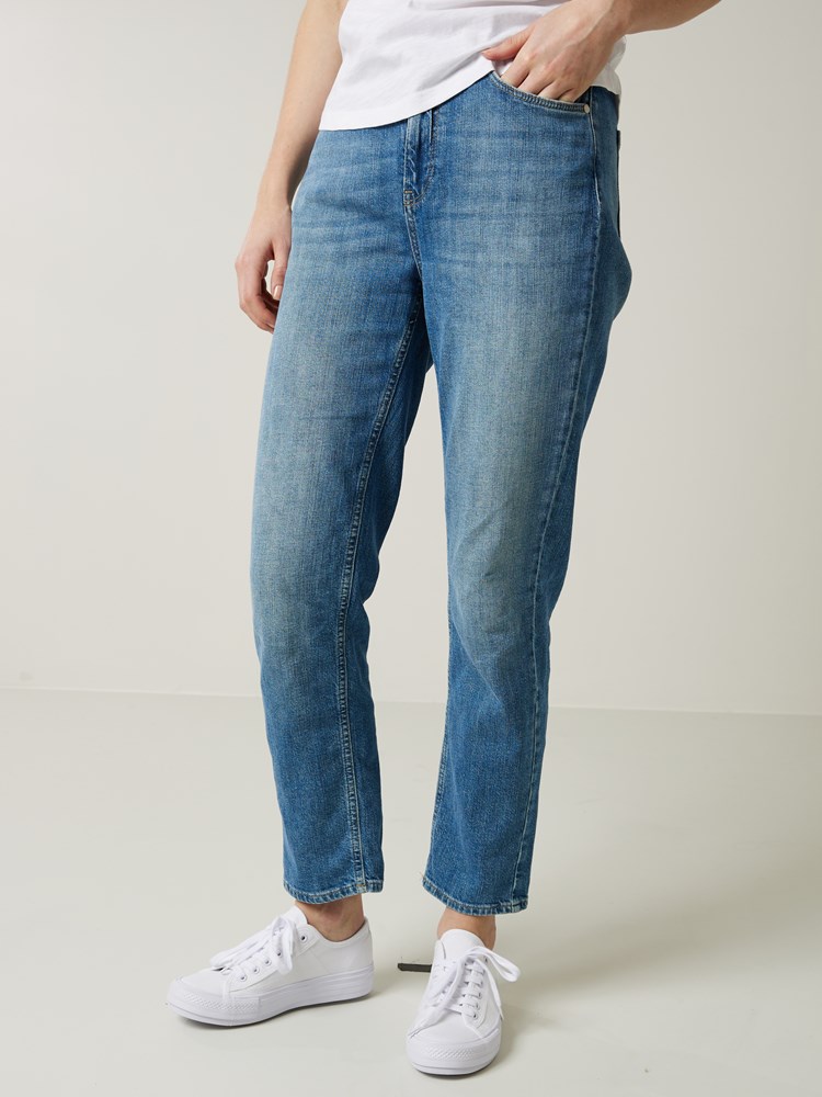 Petra mom jeans 7502505_DAB_Petra Mom Jeans_S23 (2)_Petra mom jeans DAB 7502505.jpg_