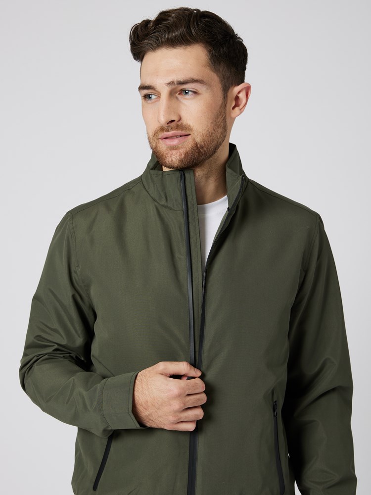 Cooper jakke 7502691_GOZ-VESB-S23-details_chn=vic_7253.jpg_