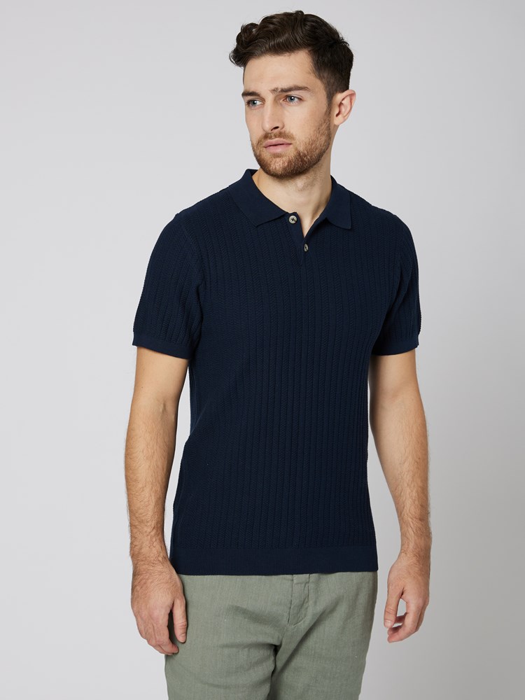 Gaston polo 7502716_EM6-VESB-S23-Modell-Front_chn=vic_6036.jpg_Front||Front