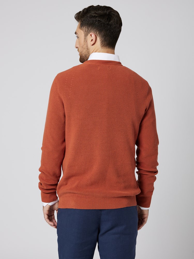 Patrick genser 7502734_K3X-VESB-S23-Modell-Back_chn=vic_2956.jpg_Back||Back
