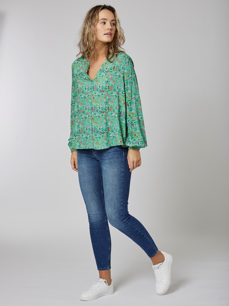 Cilla bluse 7502741_GJB-MELL-S23-details_chn=vic_6066_Cilla bluse GJB 7502741.jpg_