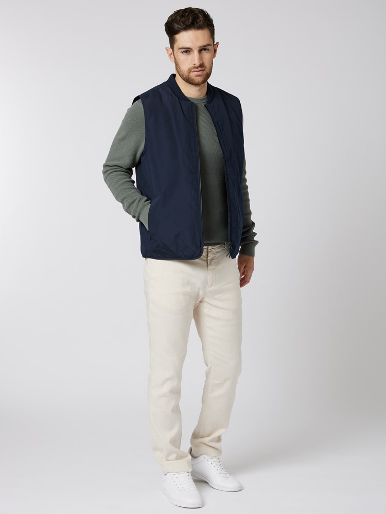Cooper vest 7502785_EM6-VESB-S23-details_chn=vic_4400.jpg_