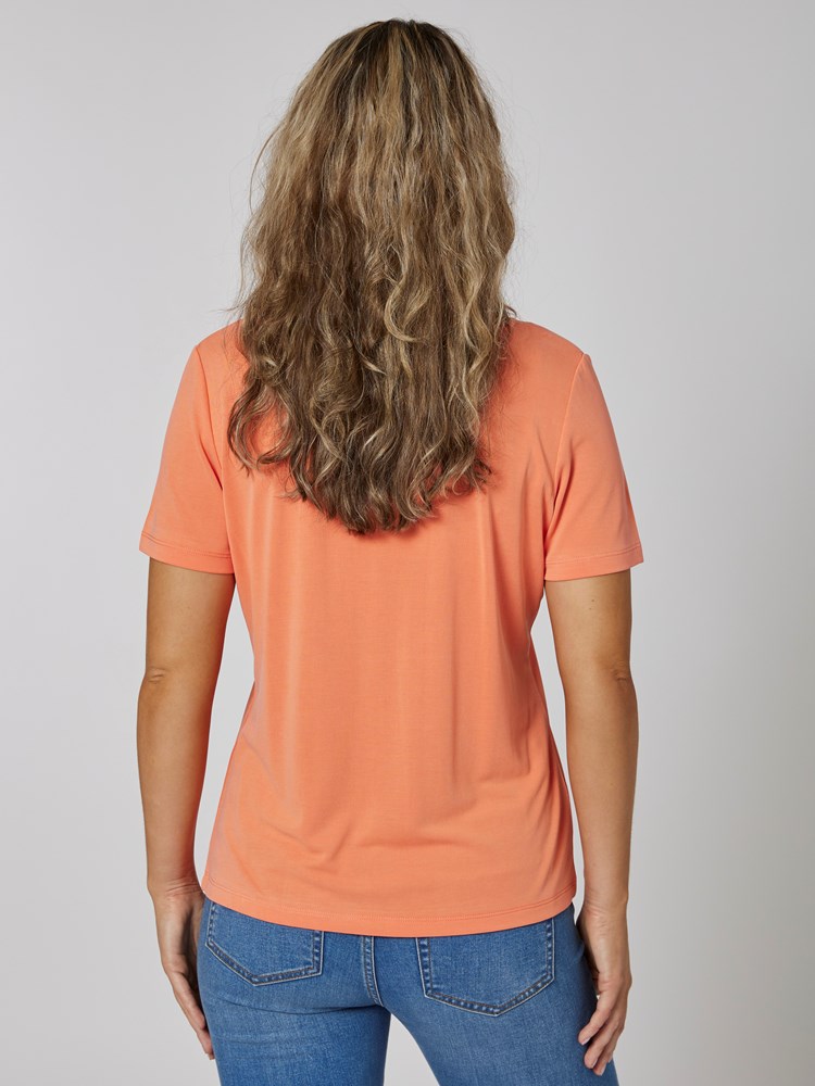 Andrea topp 7502890_MNH-MELL-S23-Modell-Back_chn=vic_9552_Andrea topp MNH 7502890.jpg_Back||Back