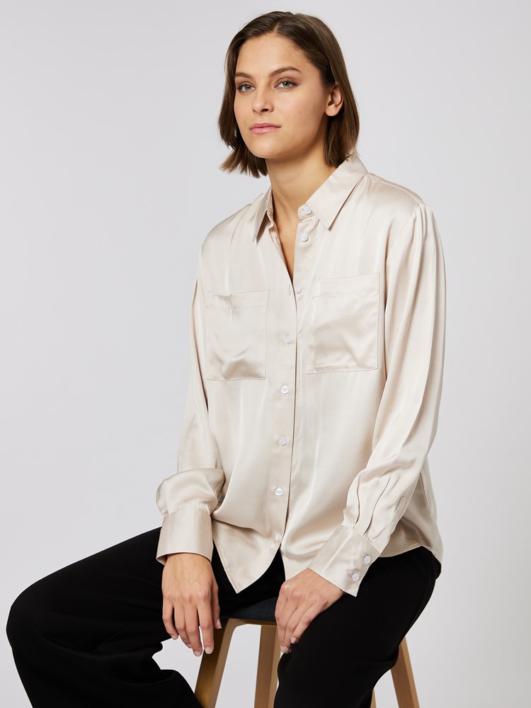 Georgie skjorte 7502912_I2Z-BLU-S23-details_chn=vic_1985_Georgie skjorte I2Z 7502912.jpg_