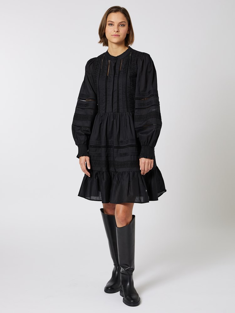 Alona kjole 7502937_CAB-DONNA-S23-Modell-Front_chn=vic_4173_Alona kjole CAB_Alona kjole CAB 7502937.jpg_Front||Front