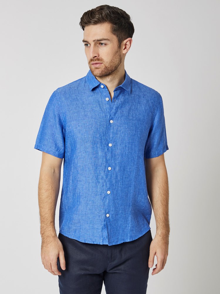 Carter linskjorte 7502962_EDW-VESB-H23-Modell-Front_chn=vic_3278.jpg_Front||Front