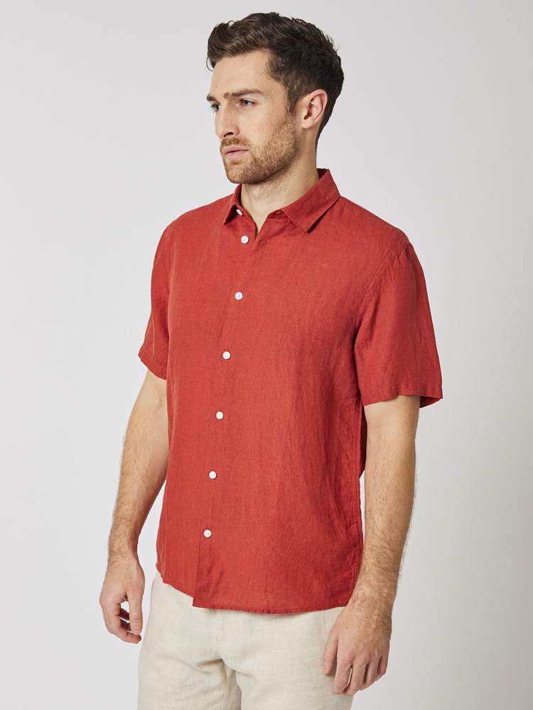 Carter linskjorte 7502962_K3X-VESB-H23-Modell-Front_chn=vic_1407.jpg_Front||Front