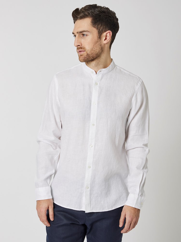 Tristan linskjorte 7503047_O68-VESB-H23-Modell-Front_chn=vic_8137.jpg_Front||Front