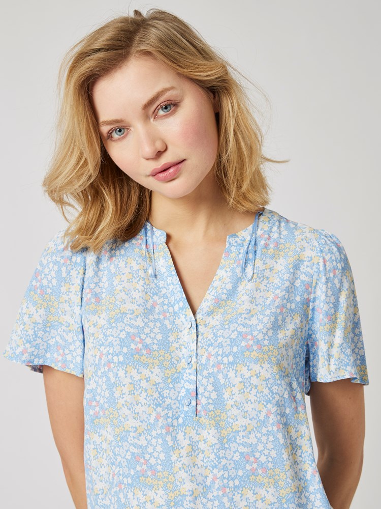 Florence bluse 7503093_EBD-MELL-H23-details_chn=vic_4664_Florence bluse EBD_Florence bluse EBD 7503093.jpg_
