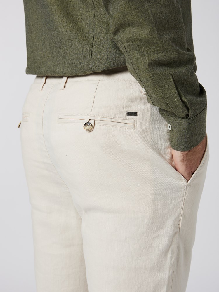 Carl chinos 7503095_I2V-VESB-S23-details_chn=vic_2440.jpg_