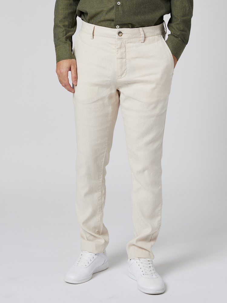 Carl chinos 7503095_I2V-VESB-S23-Modell-Front_chn=vic_985.jpg_Front||Front